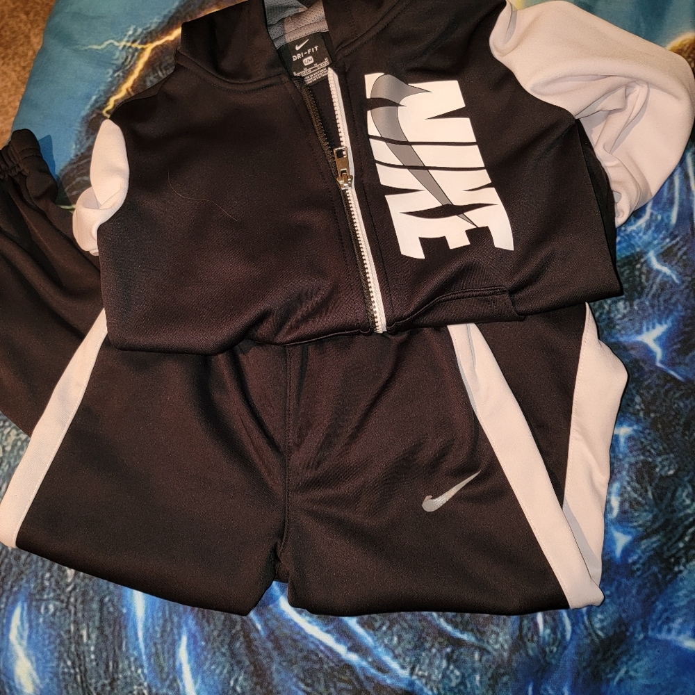 Nike tracksuit